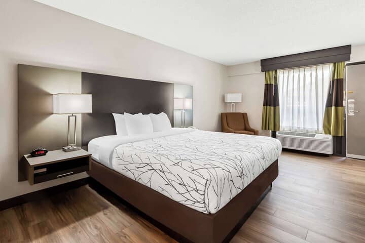 Room 5 of 26