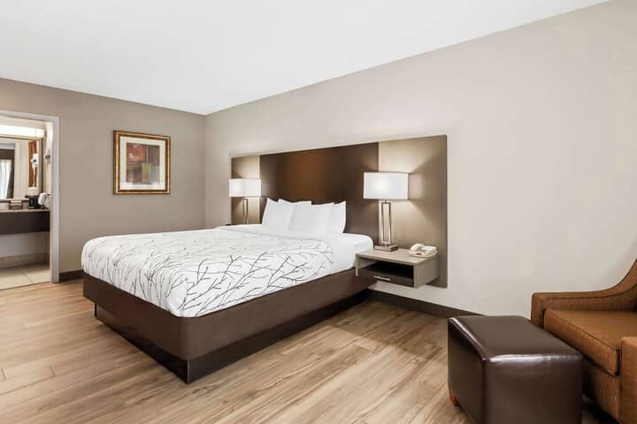 Room 11 of 26